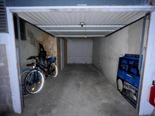 Appartement T2 avec garage et piscine à Sète - FR-1-338-484