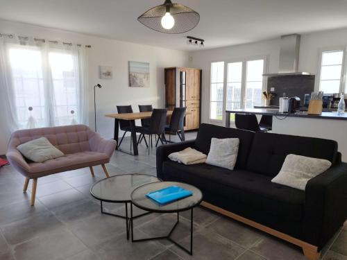 Maison lumineuse 3 ch avec jardin, 600m plage, WiFi, parking, 6 pers – Saint-Denis-d'Oléron - FR-1-778-16