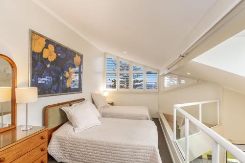 Postel nebo postele na pokoji v ubytování Blue Pacific 3 - Views Across Pippi Beach