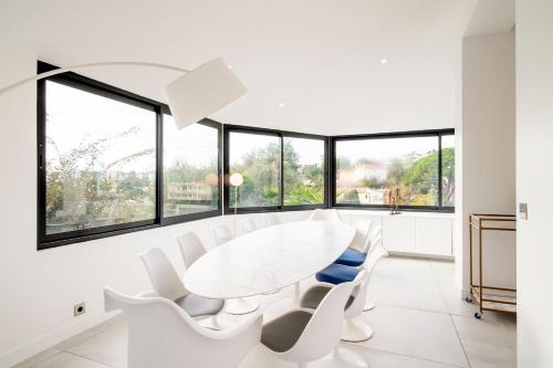 REF 2134 - Cannes - Magnificent villa for rent