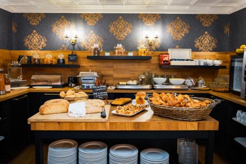 Еда / где поесть недалеко от отеля