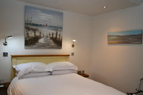 Gallery image of Tudor Lodge Bed & Breakfast in Manorbier