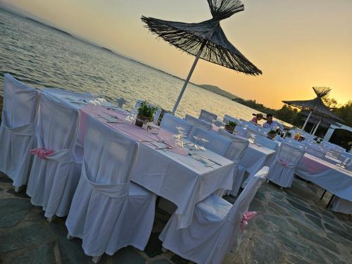 Gallery image of O Paradise beach Resort and Spa in Magoúla