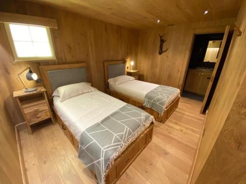L'Illaz - 4 bedrooms, log fire