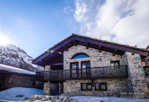L'Illaz - 4 bedrooms, log fire