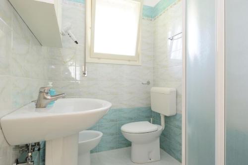 Ένα μπάνιο στο Villa Nadia