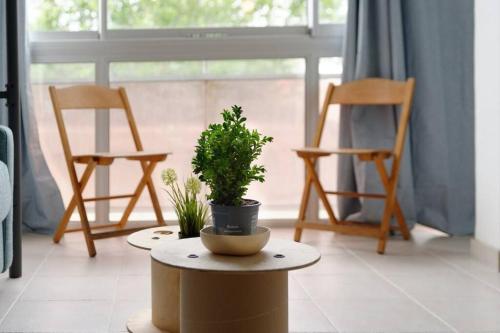 Photo de la galerie de l'établissement BRONZET - T1 à 14 min à pied de la Plage de la Verrerie, à Marseille