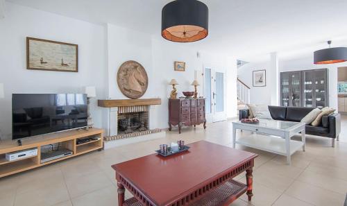 Alquiler Villa en la Playa de Cambrils para 10 personas con AC, parking y WIFI