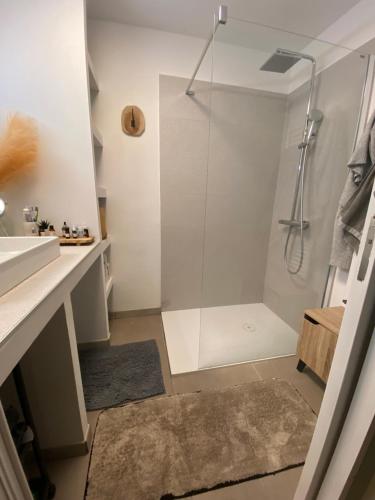 Ένα μπάνιο στο La petite bastide de Provence