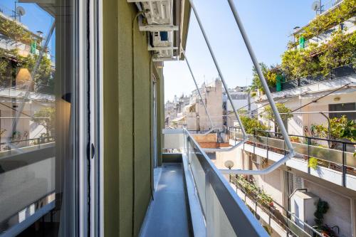 Ant16 - New York Stylish Design in Athens