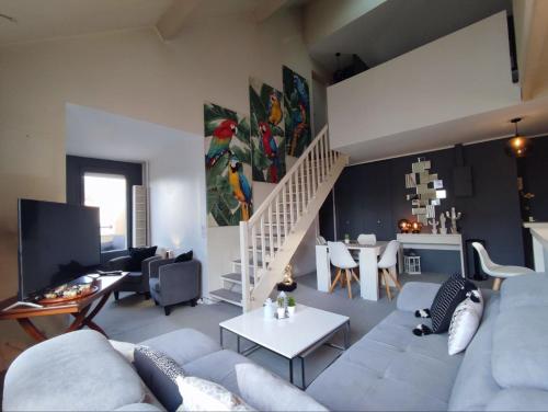 LE DUPLEX DU MARCHÉ