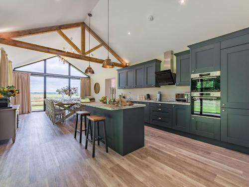 Una cocina o cocineta en Partridge