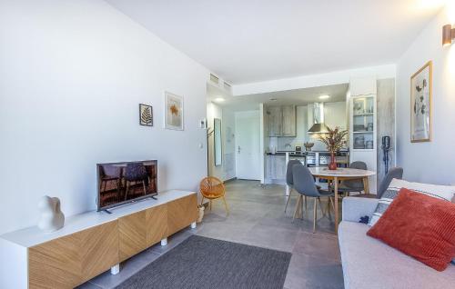 Beach Front Apartment In Denia With Wifi
