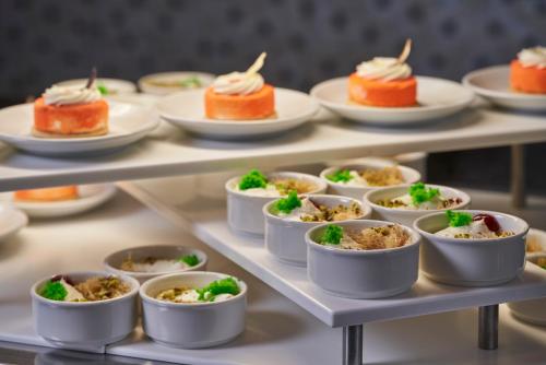 Mad på hotellet eller i nærheden