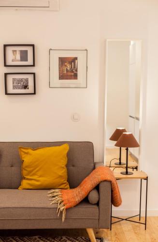 FLH Alcântara Elegant Charm with Balcony