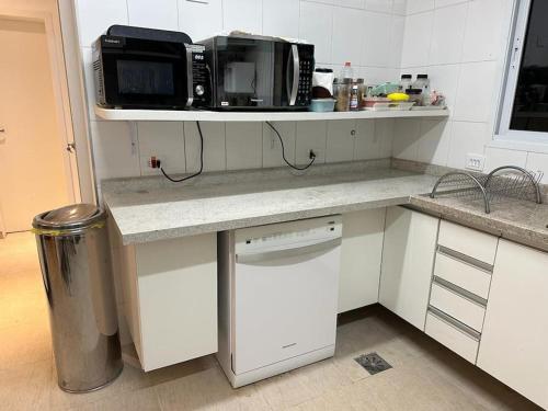 Dapur atau dapur kecil di Oásis de Ibiúna