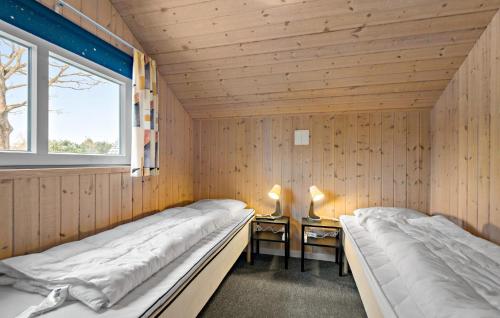 Posteľ alebo postele v izbe v ubytovaní Amazing Home In Oksbl With Wifi