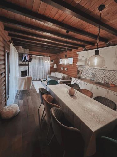 Χώρος καθιστικού στο Guest House Recharge