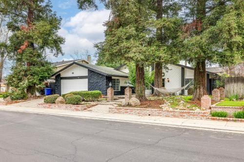 Φωτογραφία από το άλμπουμ του Modesto Vacation Home 6 Mi to Downtown! σε Modesto