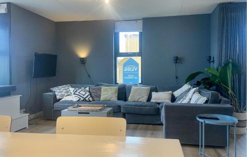 Χώρος καθιστικού στο Gorgeous Apartment In Bergen Aan Zee