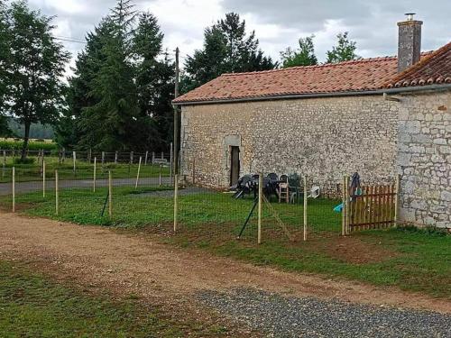 Φωτογραφία από το άλμπουμ του Gîte familial à charras ( 3 étoiles ) σε Charras