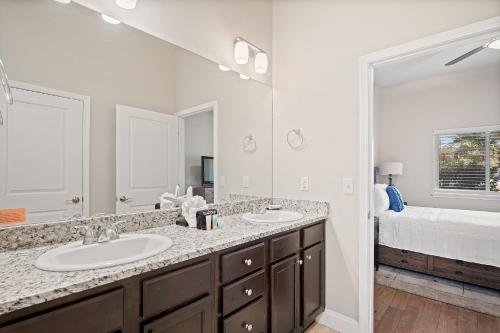 Ванная комната в Oceanic Oasis