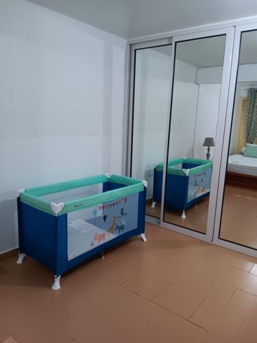 Una cama o camas en una habitación de Villa BEAUCI-TURLET