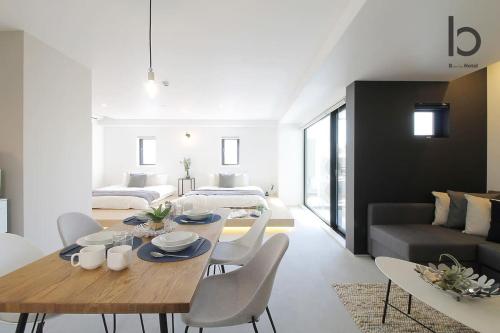 b hotel Heiwaodori 602 - Huge Apt in Famous Hiroshima Dori for 6p