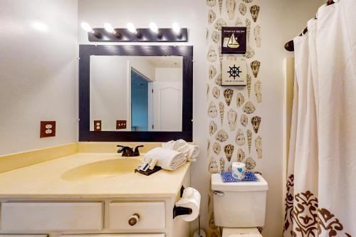Ένα μπάνιο στο The Palms --- 36507 Palm Dr #2203