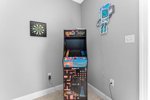 Herní místnost v ubytování Spacious 1 bed with Arcade game 13 minutes from EWR