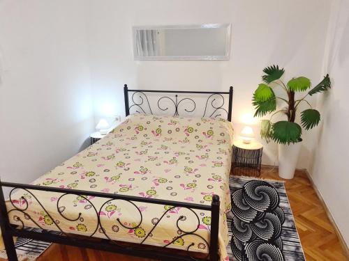 Apartments with parking space Baska, Krk - 22600
