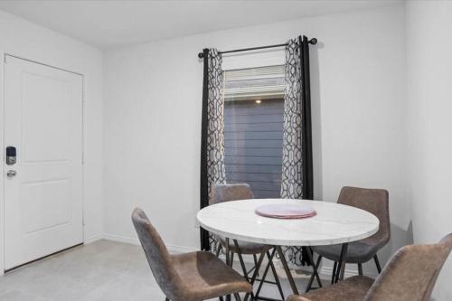 Gallery image of Full new built house, 20 minutes to Dallas in Wilmer