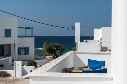 Gallery image of V-rooms in Milos Cyclades in Pollonia