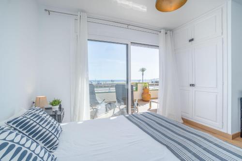 1013 Apartamento vista mar con 2 habitaciones by homeselectspain