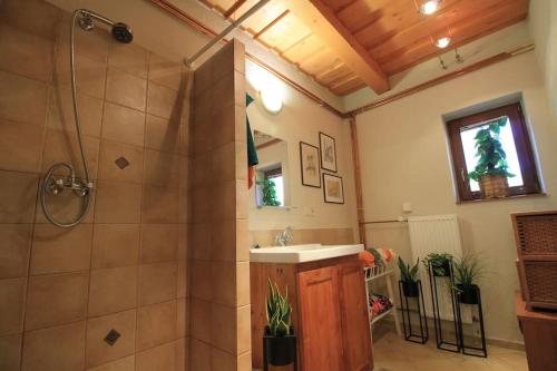 Ένα μπάνιο στο Eden guest house