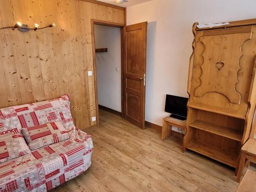 Studio rénové, accès direct aux pistes, balcon, tout confort