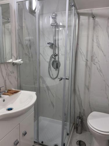 Liberato Home