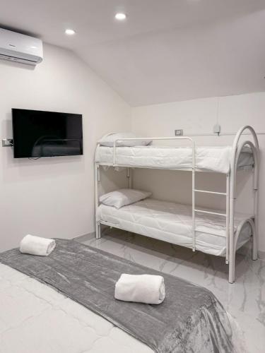 Liberato Home