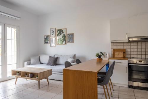 Minimal Apartment in Heraklion