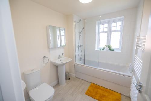 Et badeværelse på Contractor's Cove Leicester