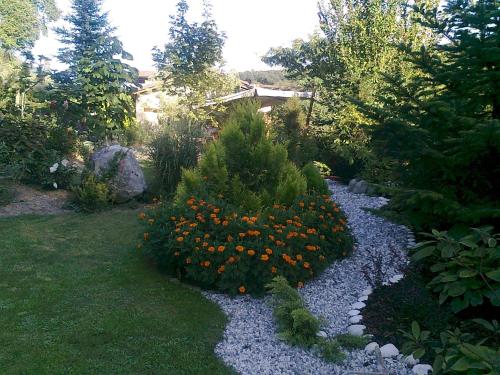 Zahrada ubytování Apartma "Pod Matajurjem" mountains view