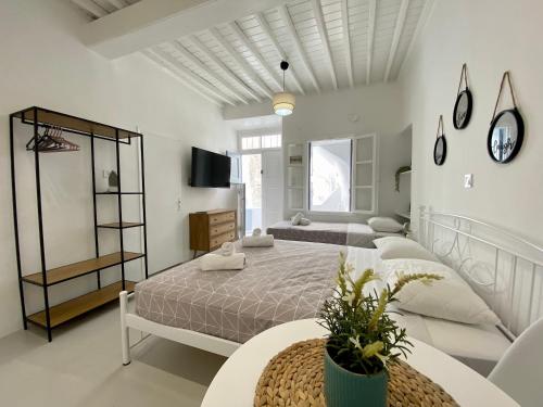 Elenita’s Mykonos town flat