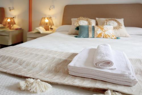 Palami Vera con terraza, WIFI 300mb, piscina y garaje privado