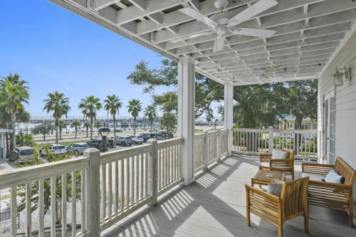 Μπαλκόνι ή βεράντα στο Hotel Pass Christian King Suite 201