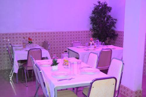 Restoran atau tempat lain untuk makan di Les Berges du Sine