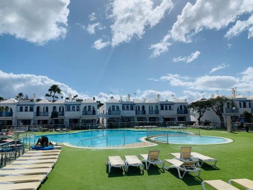 Bungalow Terrace&Pool near the Beach