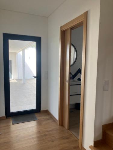 Φωτογραφία από το άλμπουμ του 45 Pines West σε Açafora