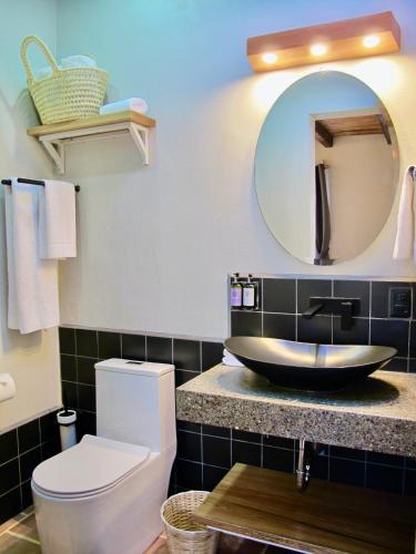Bilik mandi di Hotel La Tarjea