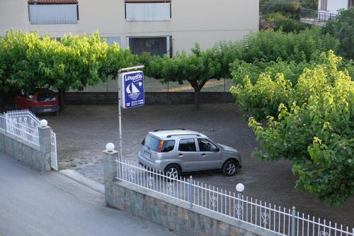 Gallery image of Leventis Apartments in Rovies