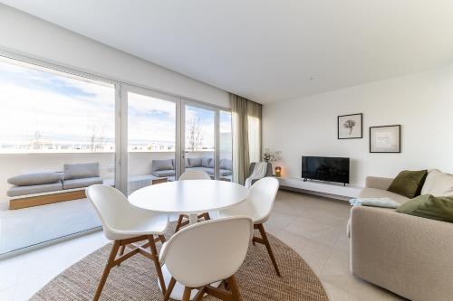 Buena Vista, Panoramic view penthouse with pool - by OYOOSTAYS photo 7